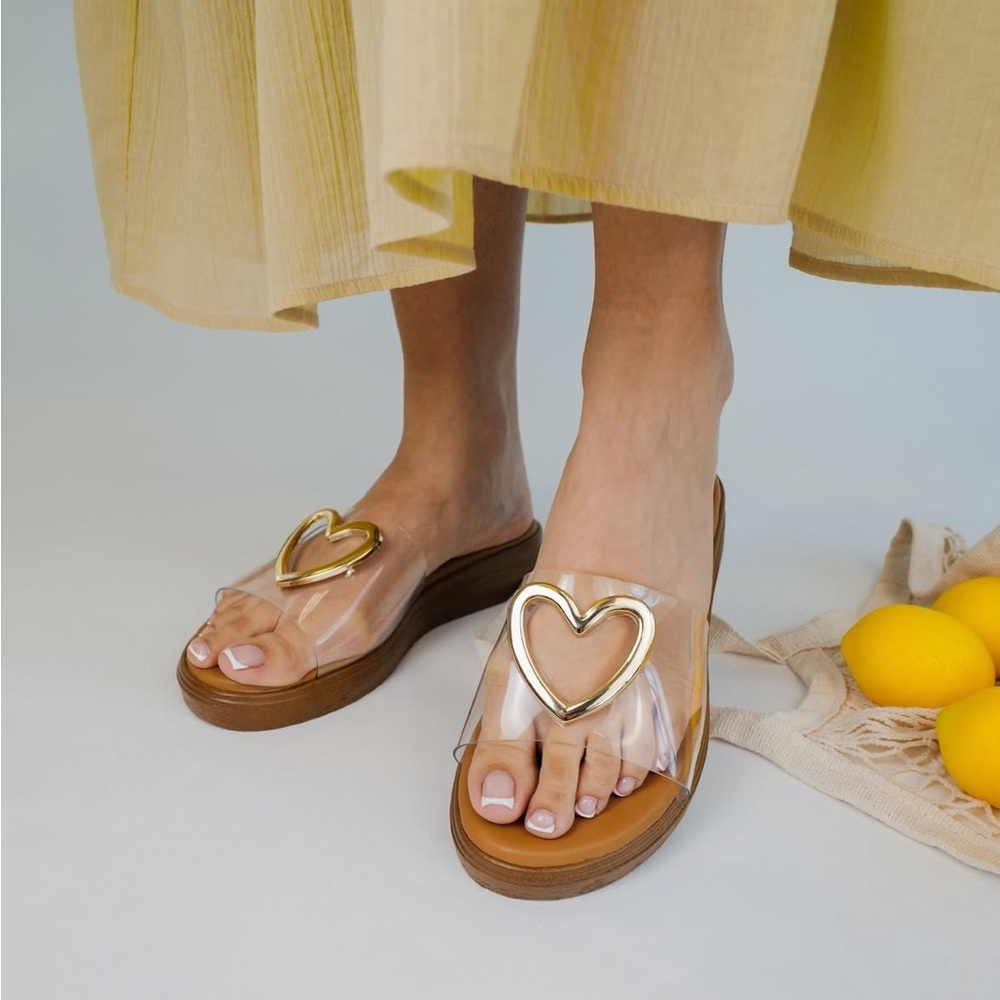 TOP Moda Cupid Heart Sandals